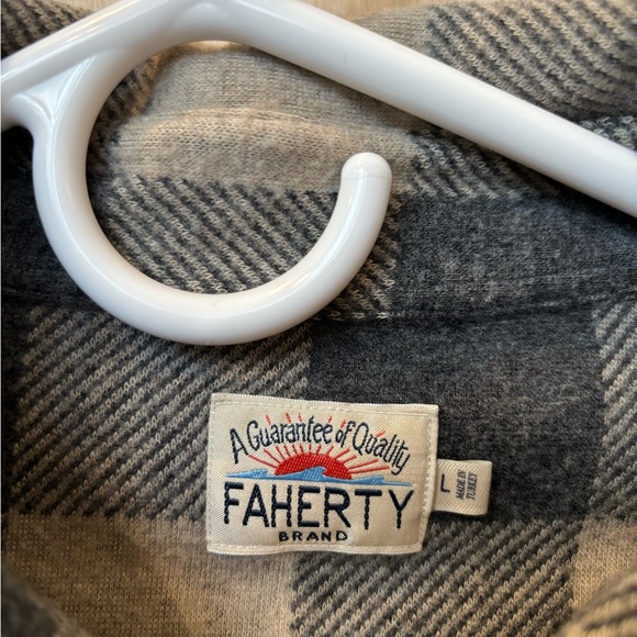 Faherty Legends Sweater Shirt - Picture 3 of 4